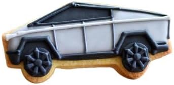 Single decorated Tesla Cybertruck cookie